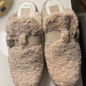 Dolce vita Cozy Beige Shearling Slip-On Mules size 9.5 used platform